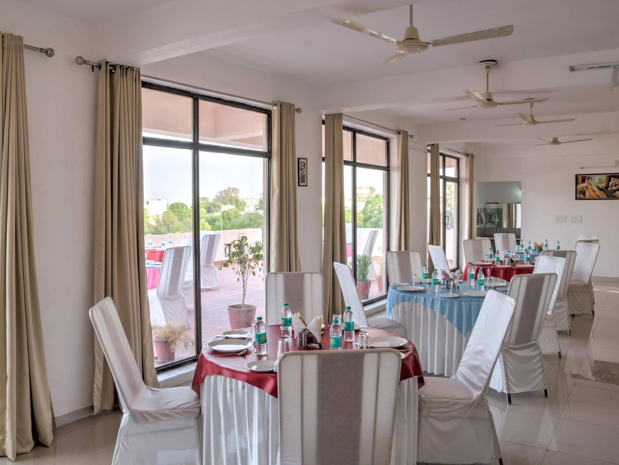 The Park Classic Udaipur Extérieur photo
